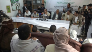 أمين العاصمة يدشن المرحلة الأولى من تسليم نقاط تسويق الأسماك في المديريات